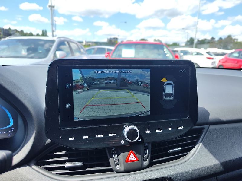 Hyundai i30 1.5i/71kW Smart Climate - fotka 18 z 31
