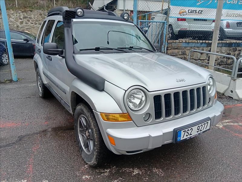 Jeep Cherokee 2,8 CRD - fotka 16 z 20