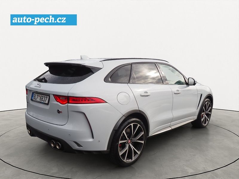 Jaguar F-Pace (2019) 5.0 SVR 550HP, Plný servis - fotka 4 z 43