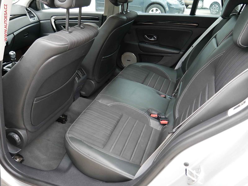 Renault Laguna (2013) 1.5 dCi, ČR, Navi, výhřev - fotka 10 z 22