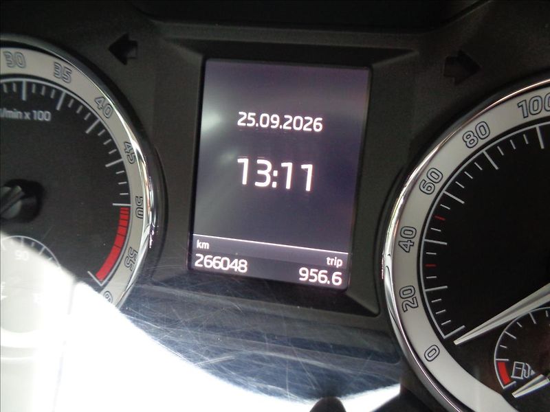 Škoda Octavia 2,0 - fotka 17 z 17
