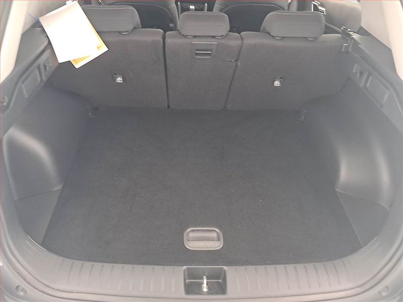 Kia Sportage (2022) Exclusive 1.6 T-GDI - fotka 14 z 17
