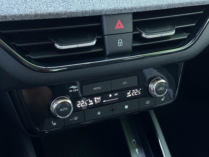 Škoda Kamiq 1.0TSi 116PS KAMERA+PDC P/Z Sm - fotka 23 z 42