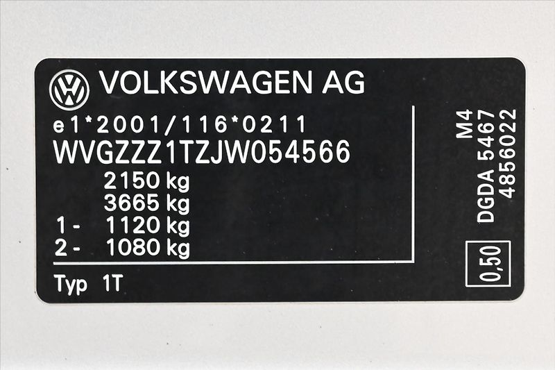 Volkswagen Touran 1,6 TDI 85kW Navi Senzory - fotka 12 z 30