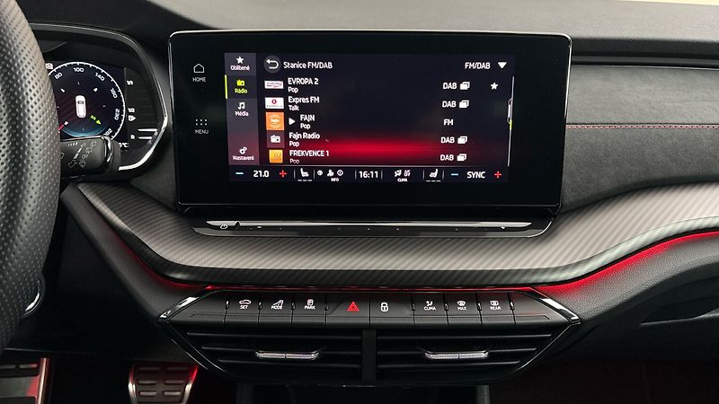 Škoda Octavia 2.0 TDI DSG 4x4 RS Combi - fotka 11 z 27