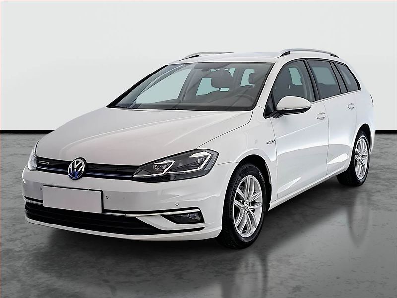 Volkswagen Golf (2019) Highline 1.5 TSI, Tempomat - fotka 2 z 18