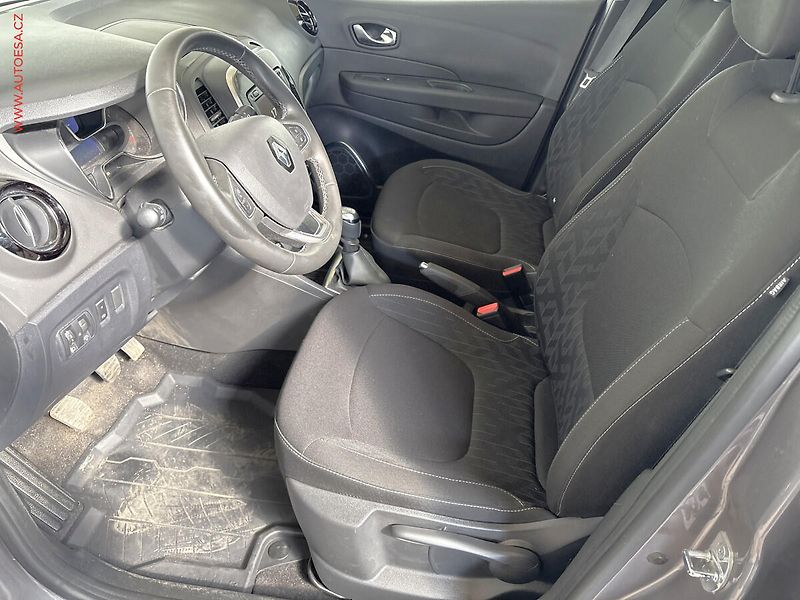 Renault Captur (2019) 1.3TCe, 1.maj,ČR, Klima - fotka 9 z 16