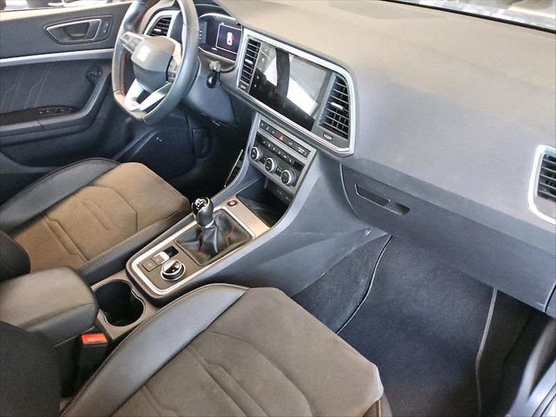 Seat Ateca 2,0 TDI TAŽNÉ WEBASTO KAMERA - fotka 6 z 10