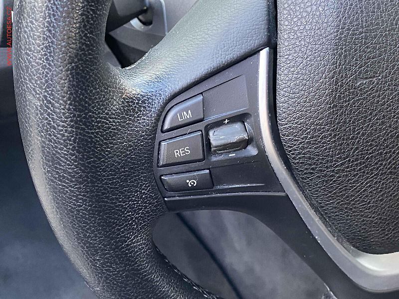 BMW Řada 3 (2016) 2.0D 320d, AT, LED, navi, - fotka 13 z 18