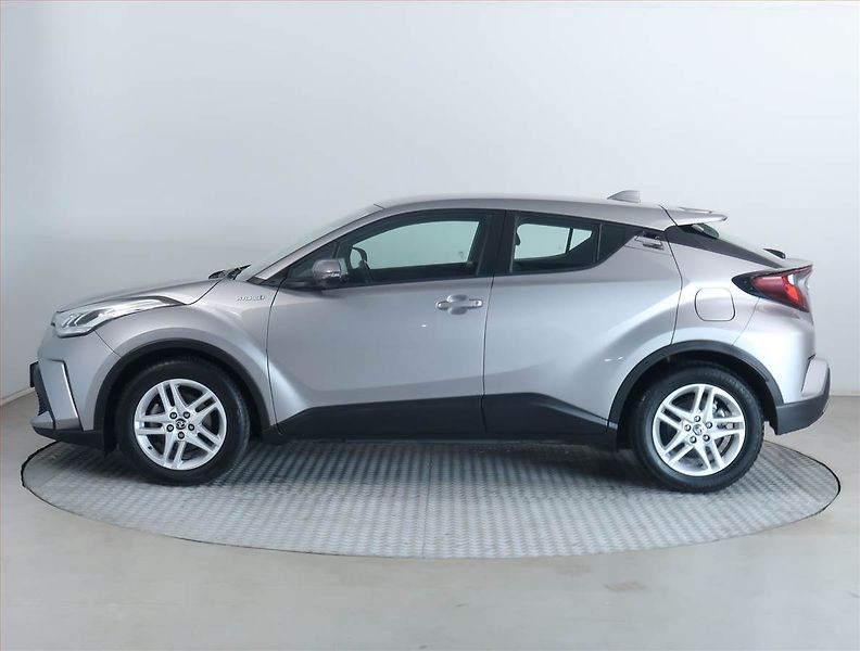 Toyota C-HR (2021) Business 2.0 Hybrid - fotka 3 z 20