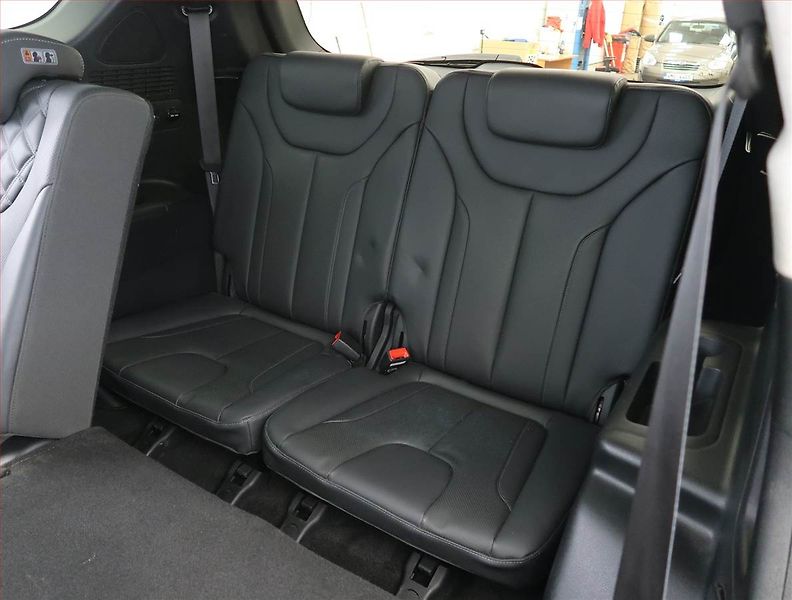 Hyundai Santa Fe (2021) 2.2 CRDi - fotka 16 z 28