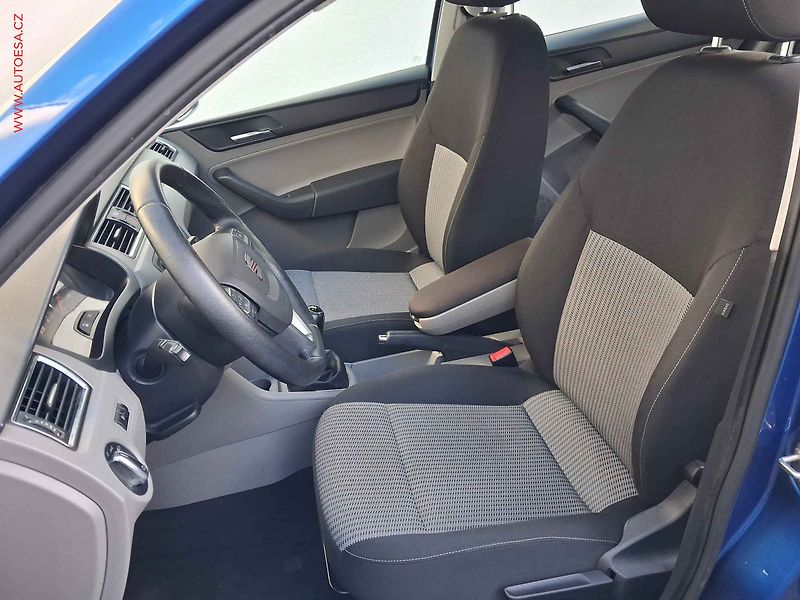Seat Toledo (2013) 1.2 TSi, Style, navi, park - fotka 9 z 16