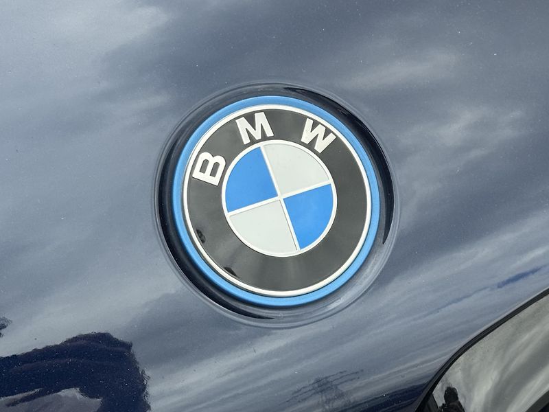 BMW Řada 5 (2022) 545e xDrive M Sport, DPH - fotka 49 z 56