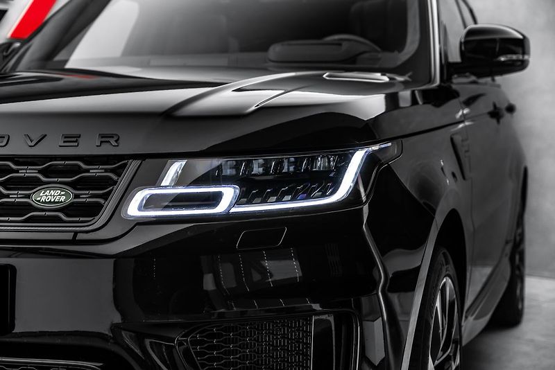 Land Rover Range Rover Sport HST - fotka 9 z 27