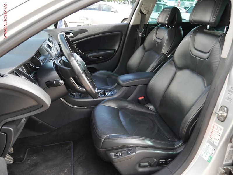 Citroën C5 (2012) 2.0 HDi, AC, kožený in. - fotka 9 z 19