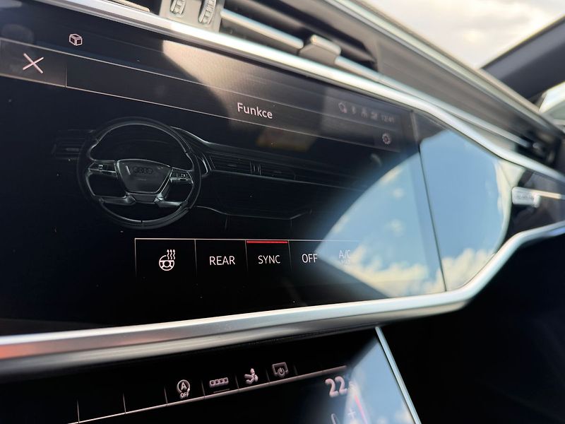 Audi A7 S-line  45TFSI 195kW - fotka 16 z 30