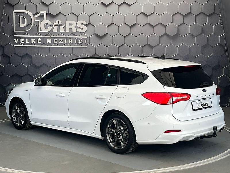 Ford Focus 2.0 ST-Line, manuál, ROZVODY - fotka 2 z 48