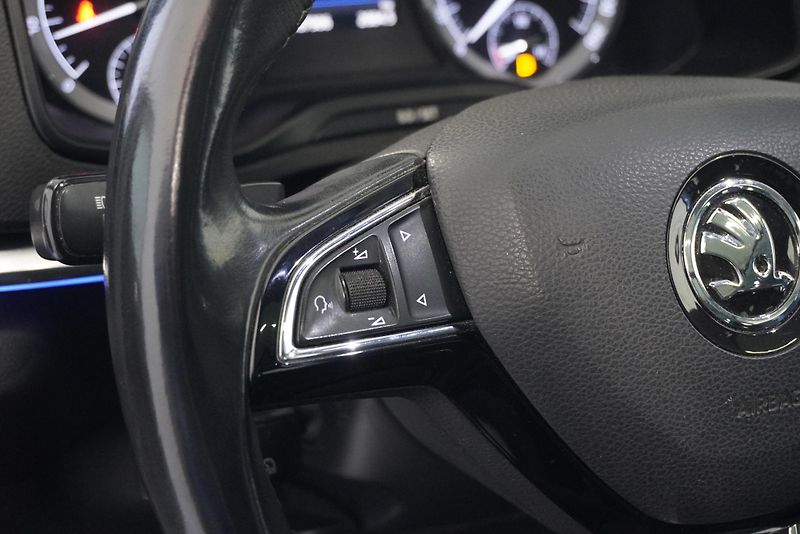 Škoda Karoq (2018) 1.5i 110 kW STYLE AUTOMAT - fotka 15 z 37