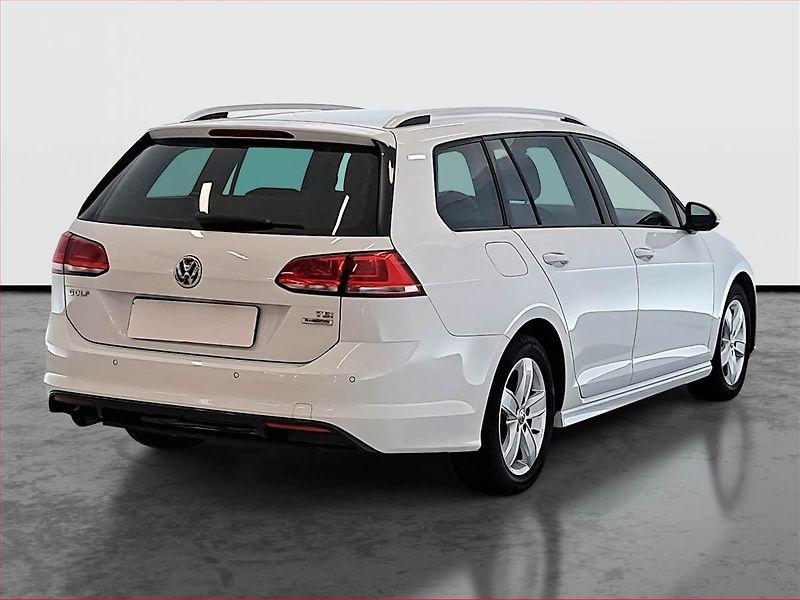 Volkswagen Golf (2017) R-Line 1.2 TSI - fotka 5 z 16
