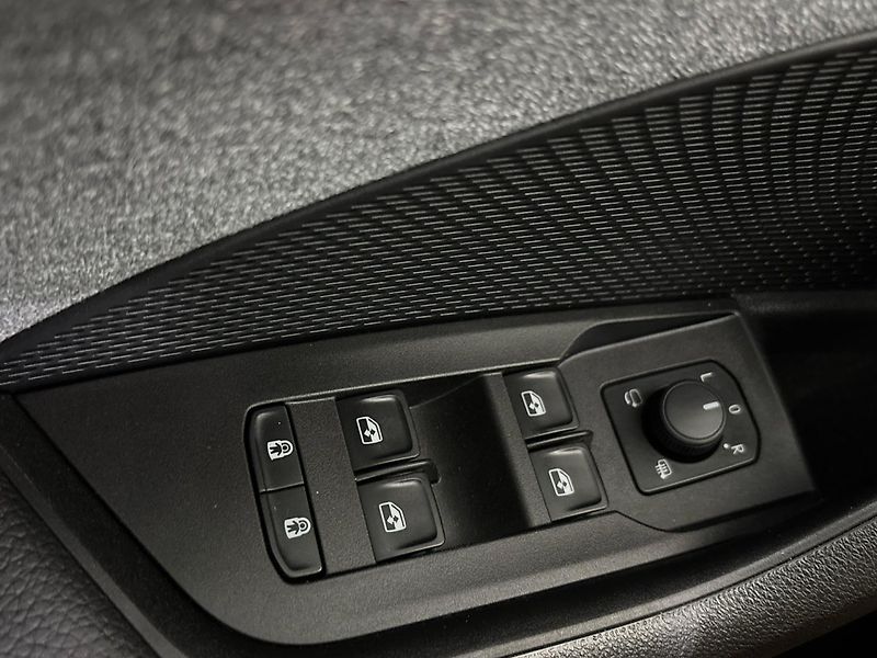 Škoda Octavia Top Selection DSG - fotka 21 z 30