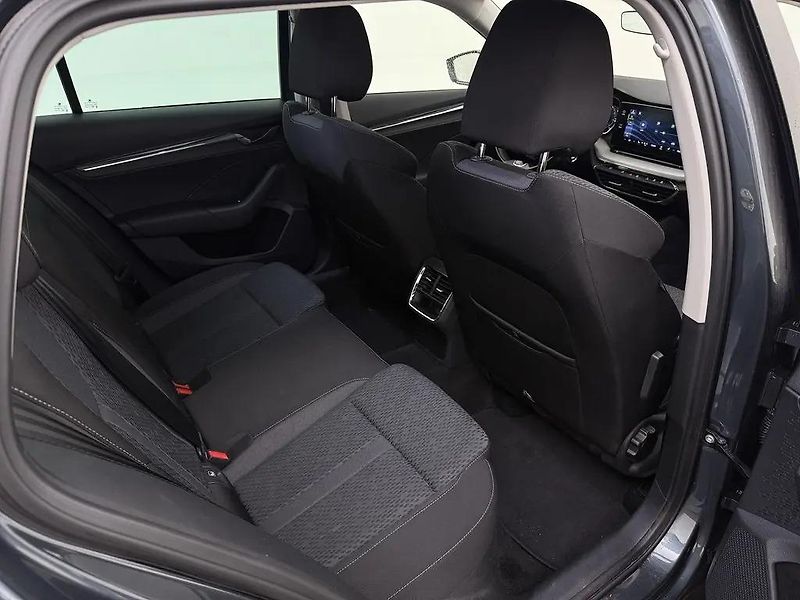 Škoda Octavia 1.5TSI DSG 110kW Edition Plus - fotka 7 z 9