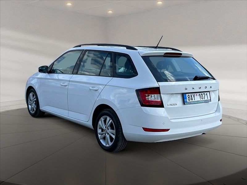 Škoda Fabia 1,0 TSI 70 Ambition - fotka 4 z 11