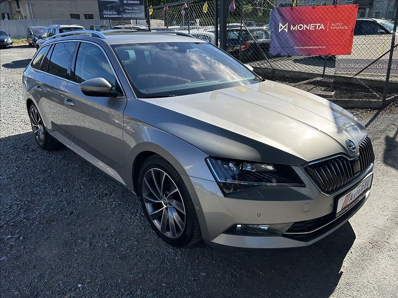 Škoda Superb 2,0 TDi 4x4  L&K DPH WEBASTO - fotka 8 z 50