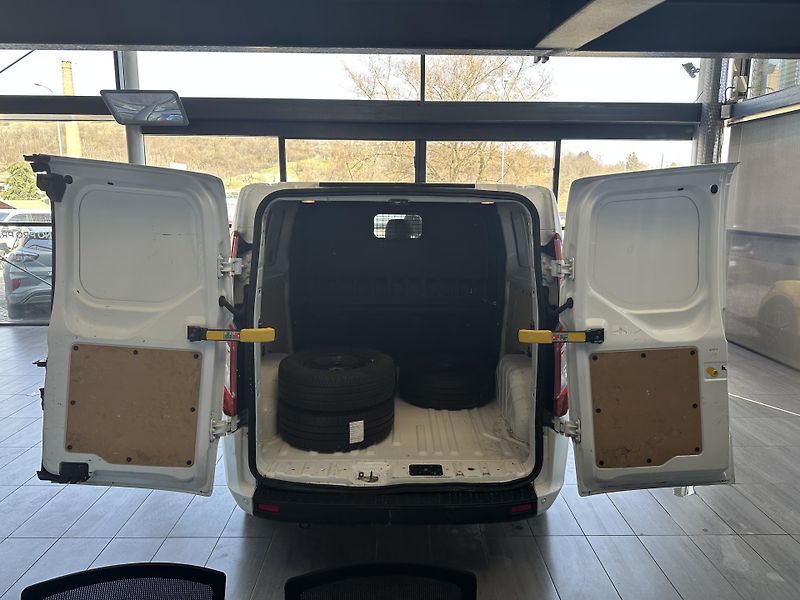 Ford Transit Custom Trend 320 L2 2.0 EB 130k DCiV - fotka 8 z 22