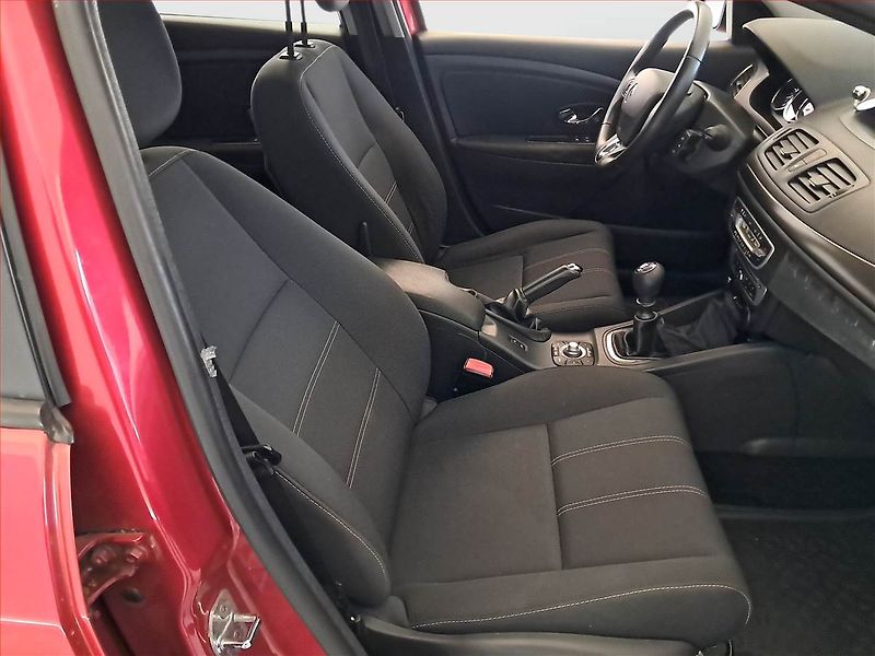 Renault Mégane (2015) 1.2 TCe, Navi, Tempomat - fotka 7 z 11