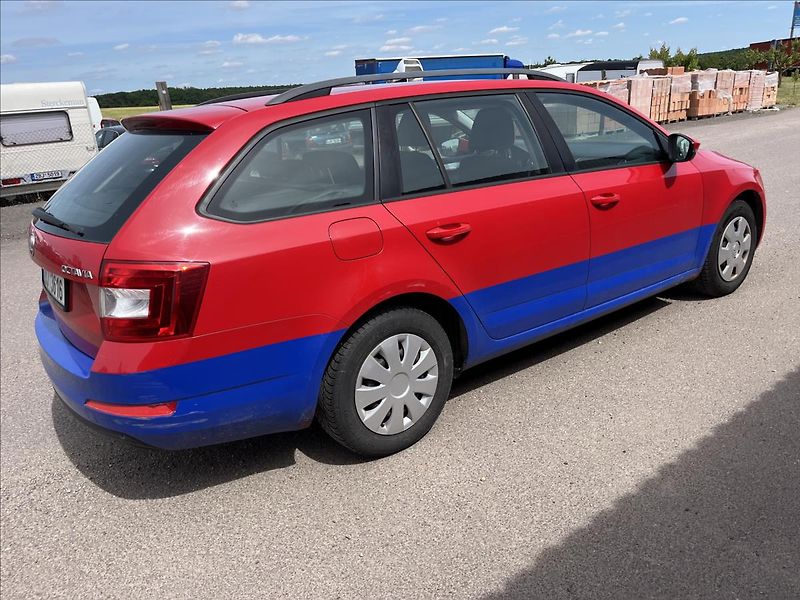 Škoda Octavia 1,6 TDi AMBIENT KLIMA STK 1/28 - fotka 5 z 34
