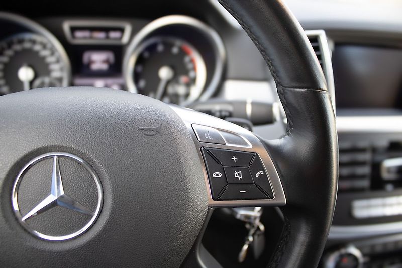 Mercedes-Benz Třídy M Servisované, tažné, 4x4, 225kW - fotka 15 z 34