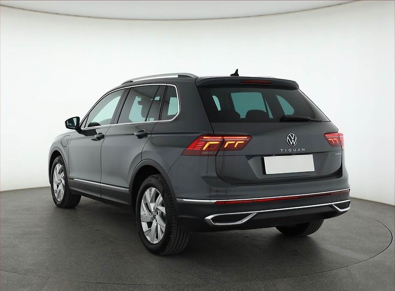 Volkswagen Tiguan (2021) Elegance 1.4 TSI eHybrid - fotka 4 z 23
