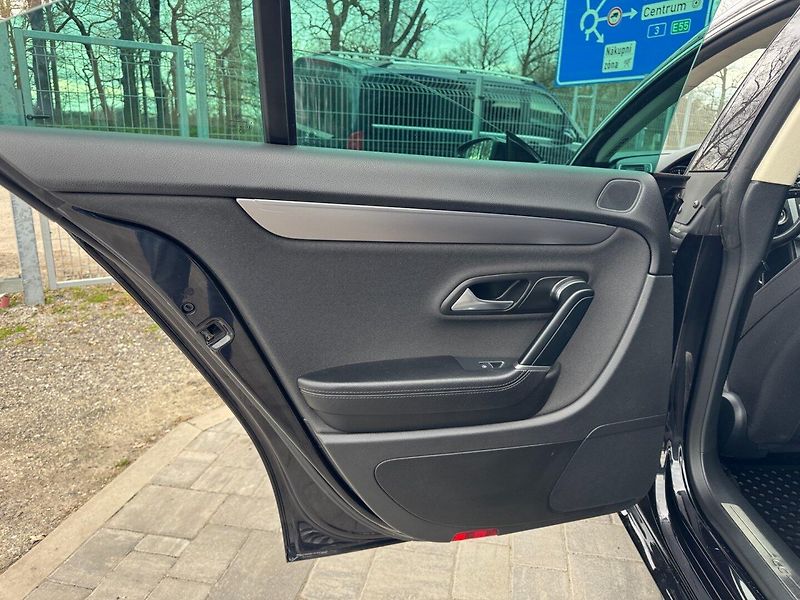 Volkswagen CC (2015) 2.0 TDi 4x4,DSG - fotka 12 z 36