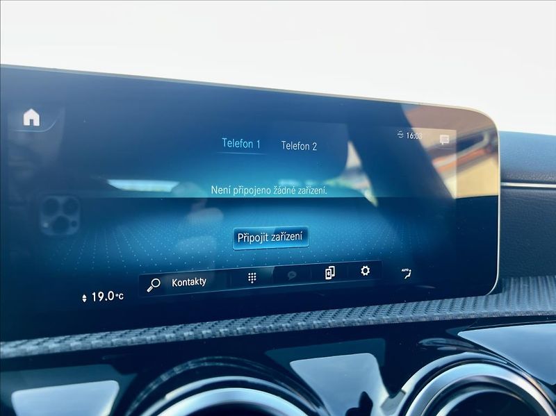 Mercedes-Benz CLA 180d SB LED NAVI  záruka - fotka 31 z 53