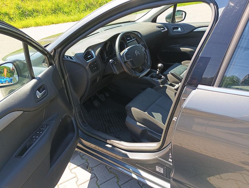 Citroën C4 (2013) 1.6 e-HDI Business Pack MAN6 - fotka 11 z 18