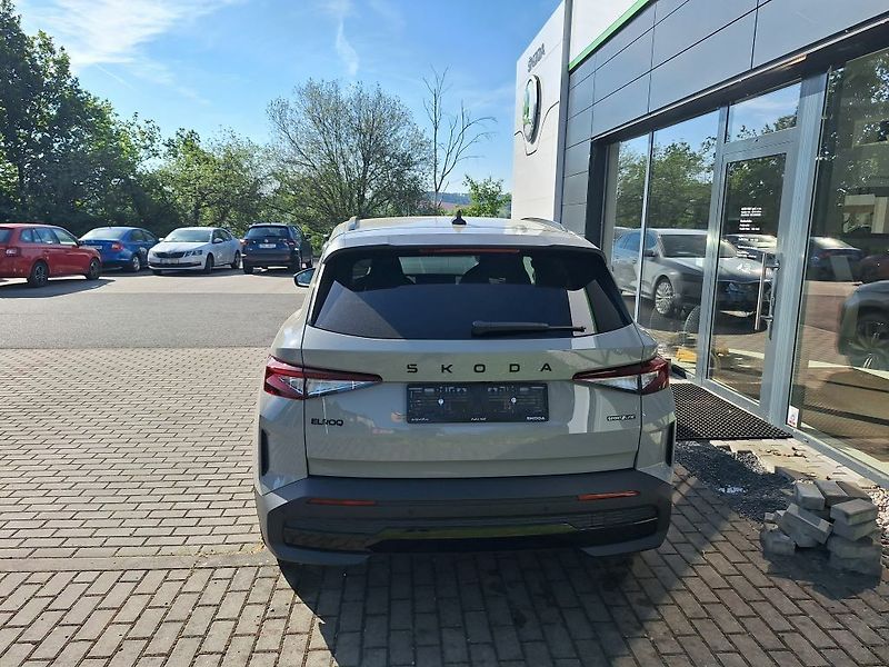 Škoda Elroq Sportline 85Kwh 210kW - fotka 6 z 11