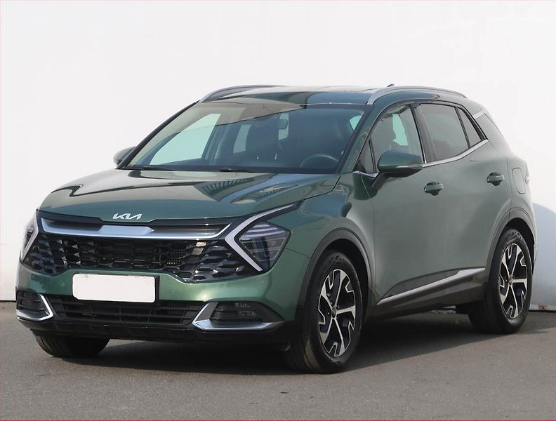 Kia Sportage (2023) 1.6 T-GDI MHEV - fotka 2 z 28