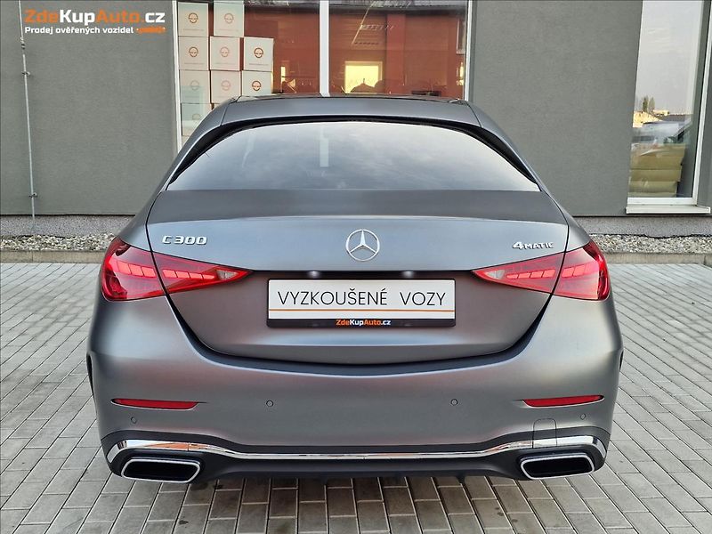 Mercedes-Benz Třídy C C300 AMG 4MATIC,ČR,1.Majitel - fotka 9 z 48