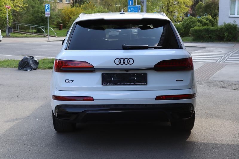 Audi Q7 NENÍ MOŽNÝ ODPOČET DPH - fotka 12 z 49