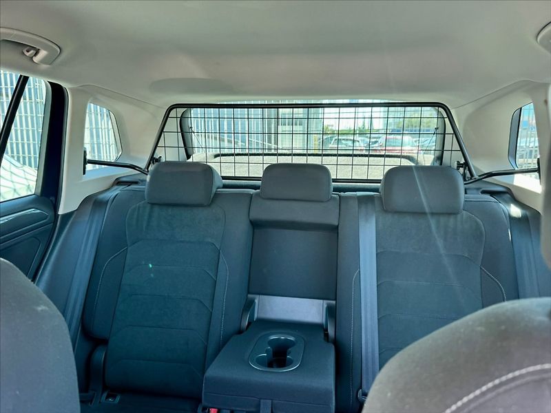 Volkswagen Tiguan 2,0 TDi 110kw DSG 4-Motion LED - fotka 12 z 20