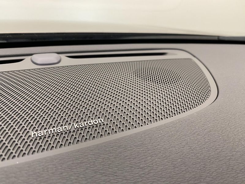 Volvo V90 CC B4 AWD MOMENTUM REZERVACE - fotka 30 z 53