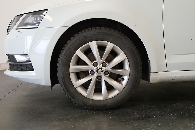 Škoda Octavia - fotka 10 z 23