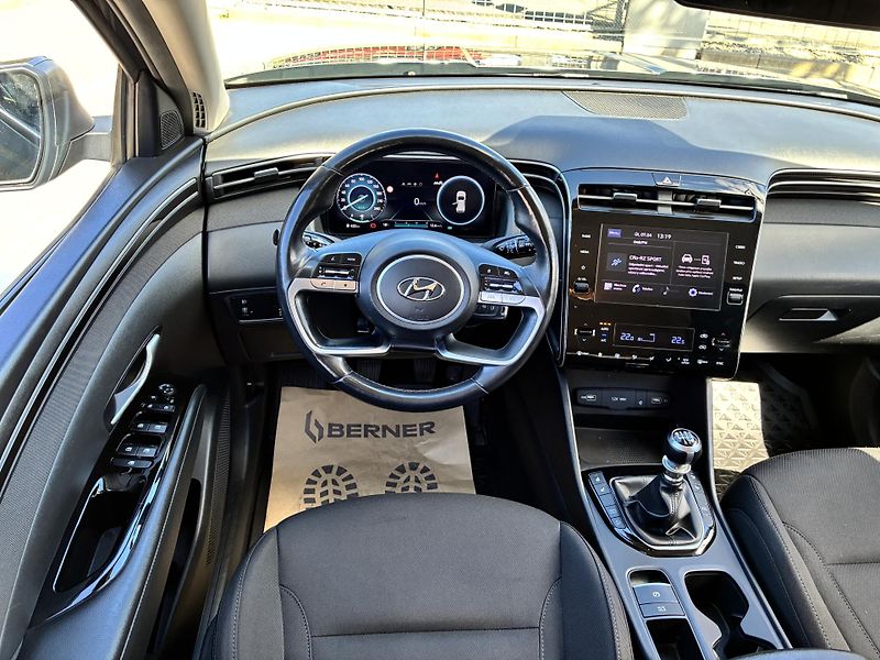 Hyundai Tucson 1,6T-GDi 110kW SMART  - fotka 16 z 27
