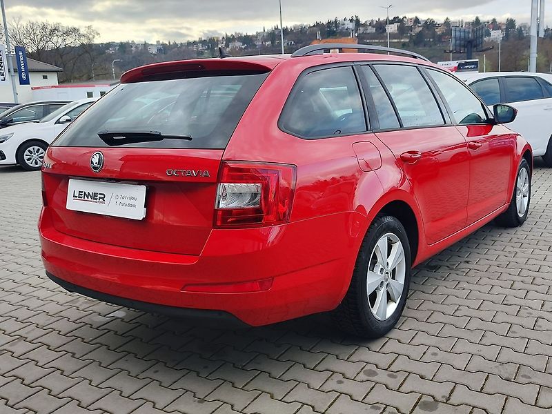 Škoda Octavia 1.6 TDi/81kW Style DSG - fotka 5 z 31