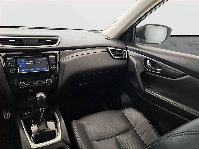 Nissan X-Trail (2017) Tekna 1.6 dCi, Automat, Kůže - fotka 8 z 23