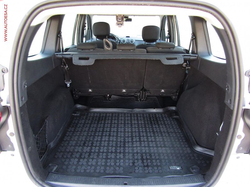 Dacia Lodgy (2016) 1.2 TCe, ČR - fotka 7 z 15