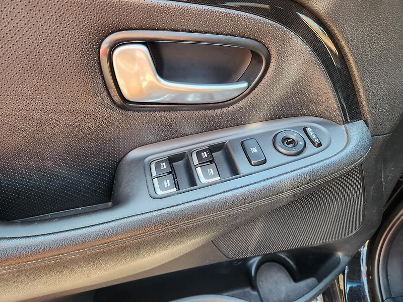 Kia Carens 1.MAJ.-KAMERA-KLIMA-TEMPOMAT - fotka 9 z 10
