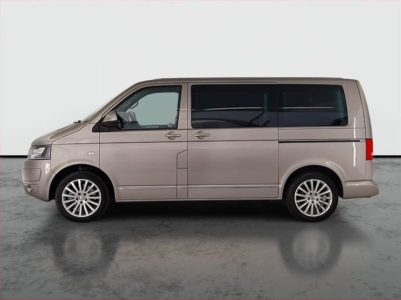 Volkswagen Multivan (2014) Highline 2.0 TDI 4Motion, ČR - fotka 3 z 22