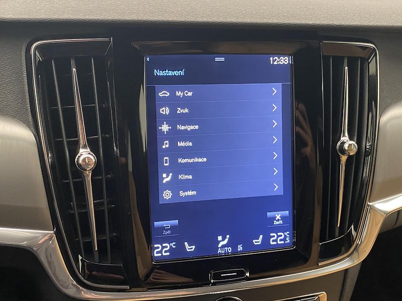Volvo V90 D4 MOMENTUM AUT  - fotka 39 z 42