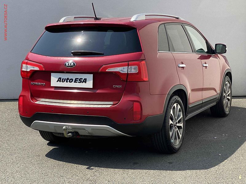 Kia Sorento (2014) 2.2 CRDi AWD, ČR, Premium, AT - fotka 4 z 19